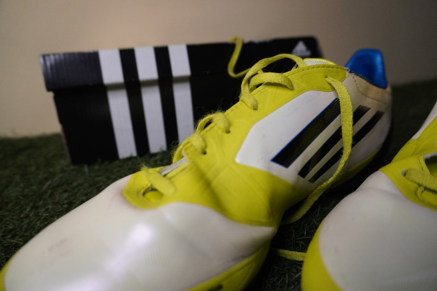 Adidas F50 Adizero TRX – Messi (2013)