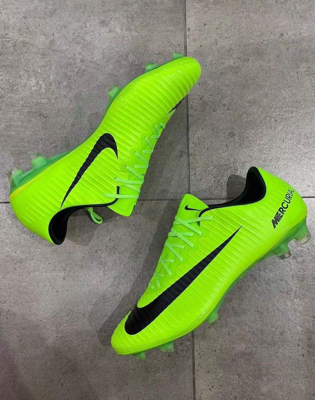 Mercurial Vapor XI "Electric Green"